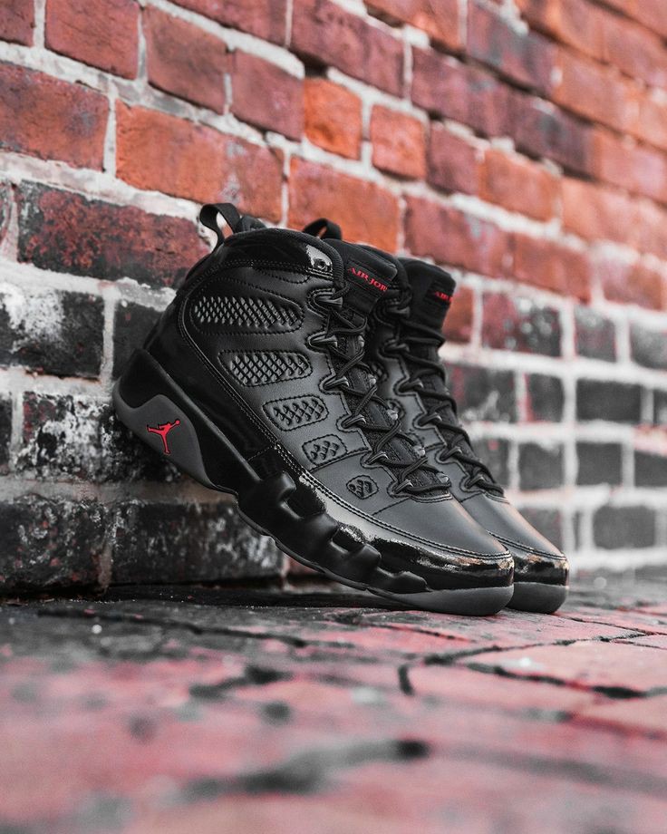 JORDANS 23